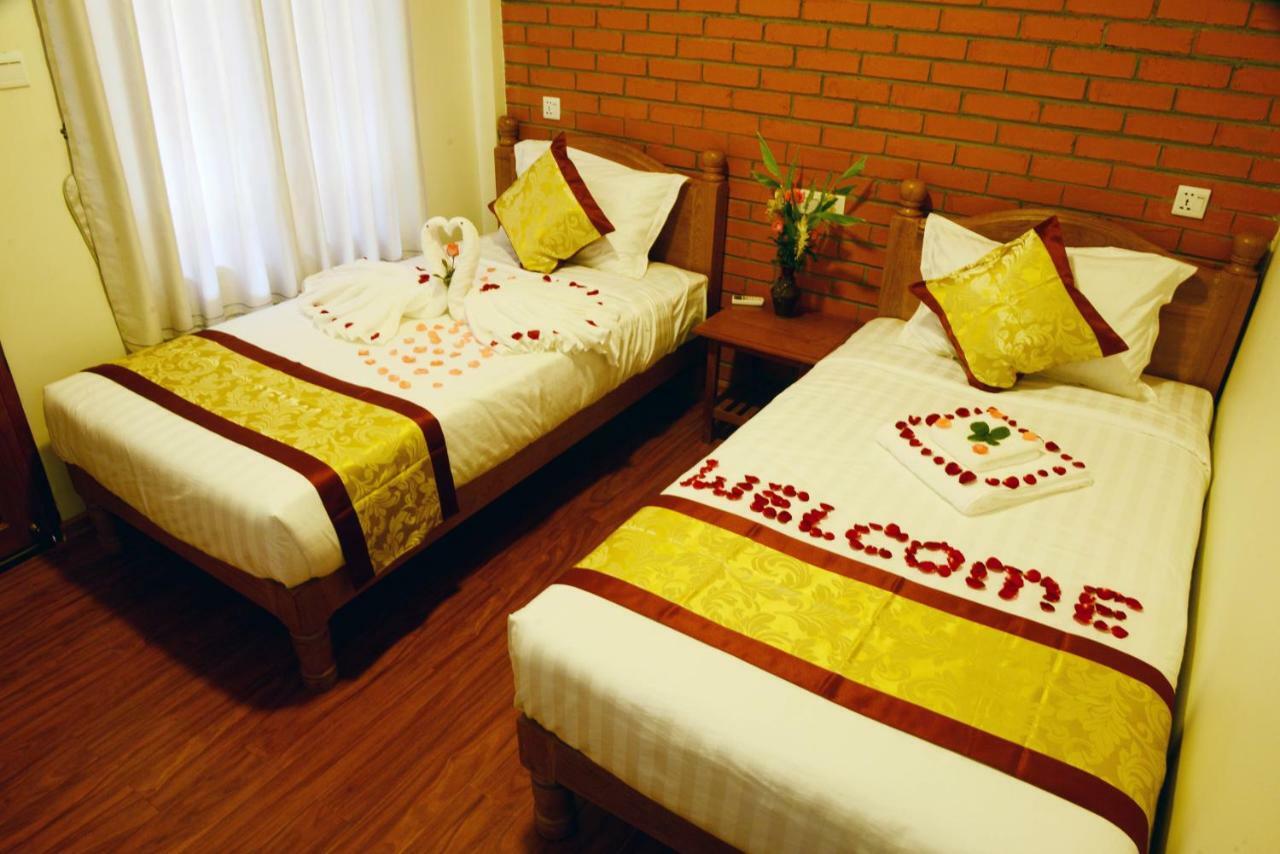 A Little Bit Of Bagan Hotel ภายนอก รูปภาพ