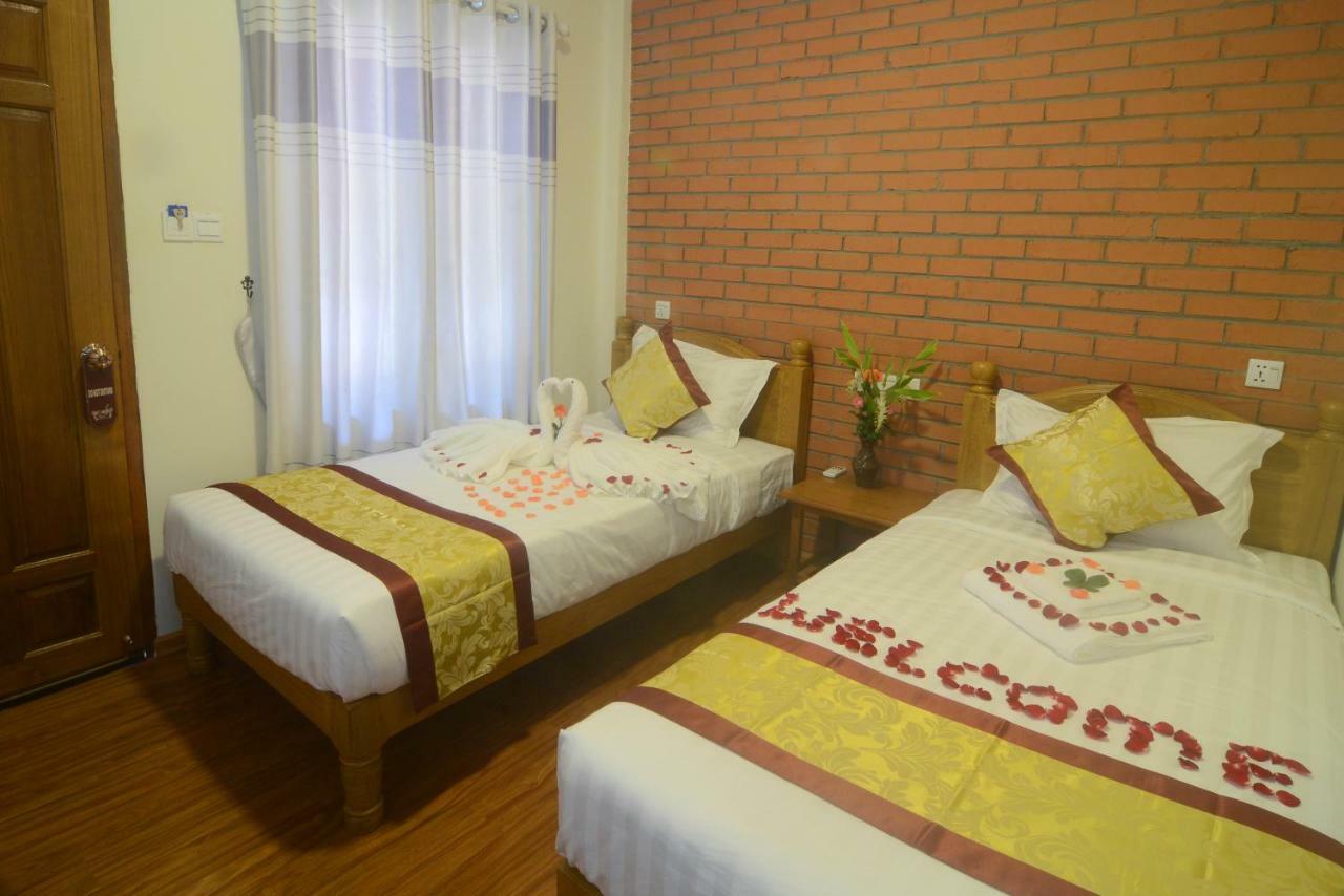 A Little Bit Of Bagan Hotel ภายนอก รูปภาพ